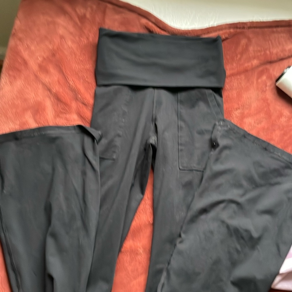 aerie flare fold pocket black leggings